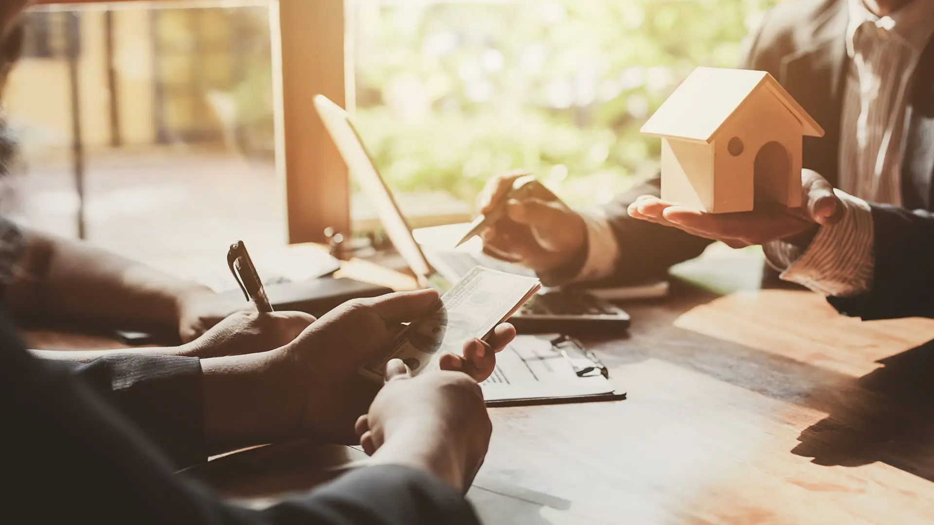 11 Reasons You Need a Real Estate Appraiser Before Selling Your Home