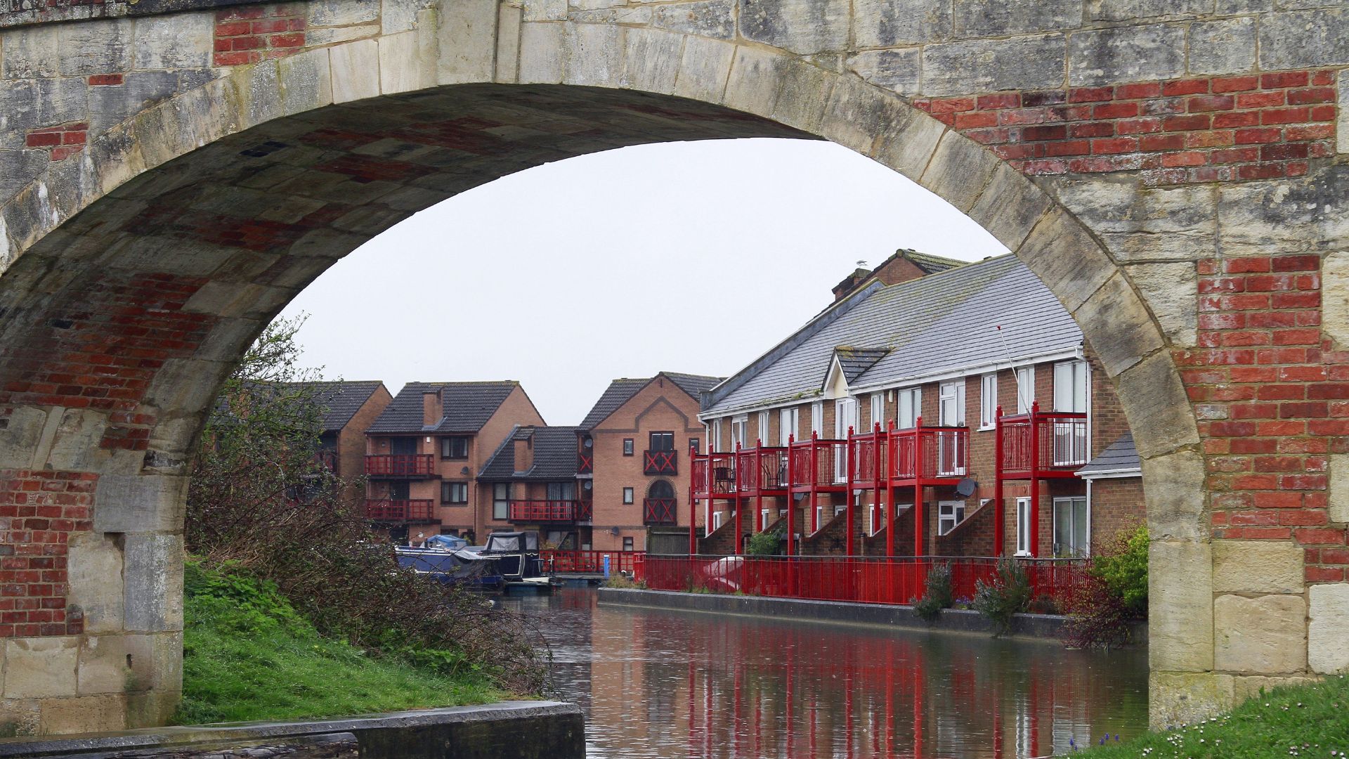 9 Key Factors in Waterfront Property Appraisals: Tides of Value